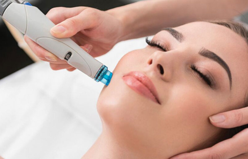 HydraFacial™ – Why Everyone Needs This Treatment Now!